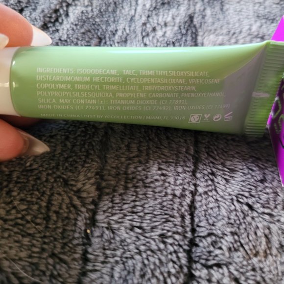 Eye primer and face gloss bundle - Picture 3 of 4